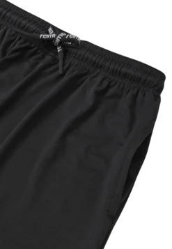 Reima viilentu00e4vu00e4t shortsit Ilmassa